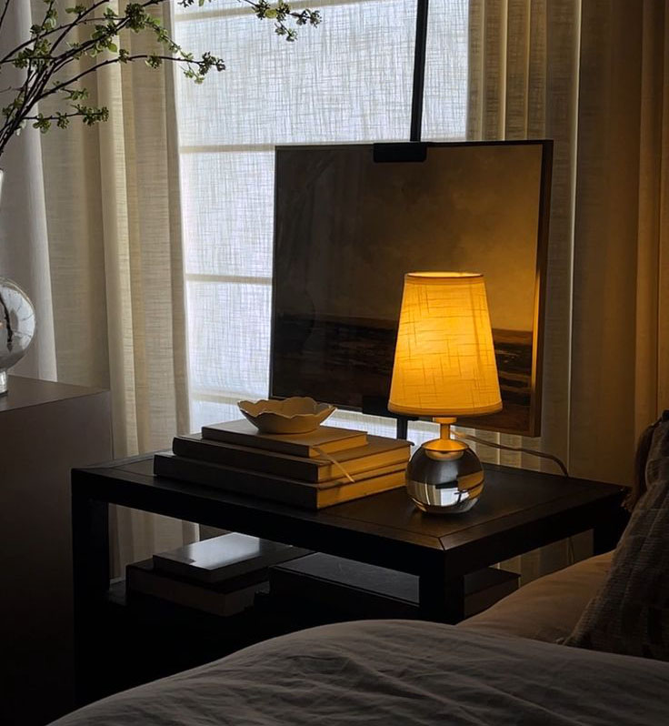small master bedroom lighting