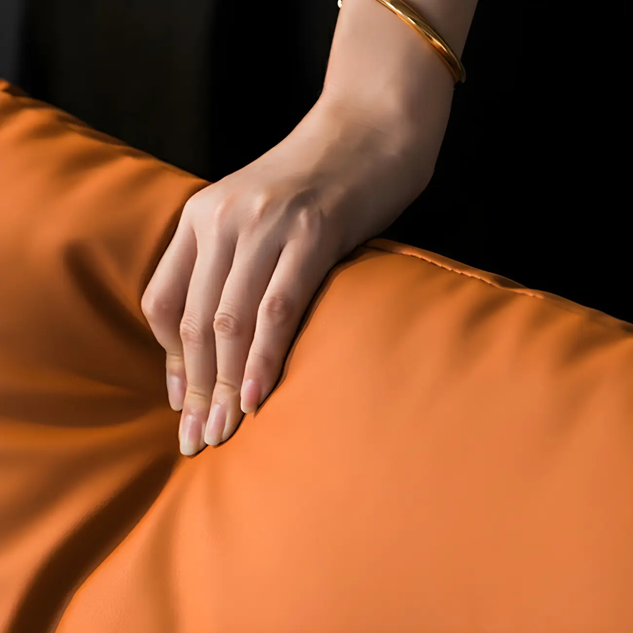 Modern Cat-Resistant Leather High Back Accent Chair Image - 17 | homeyfad