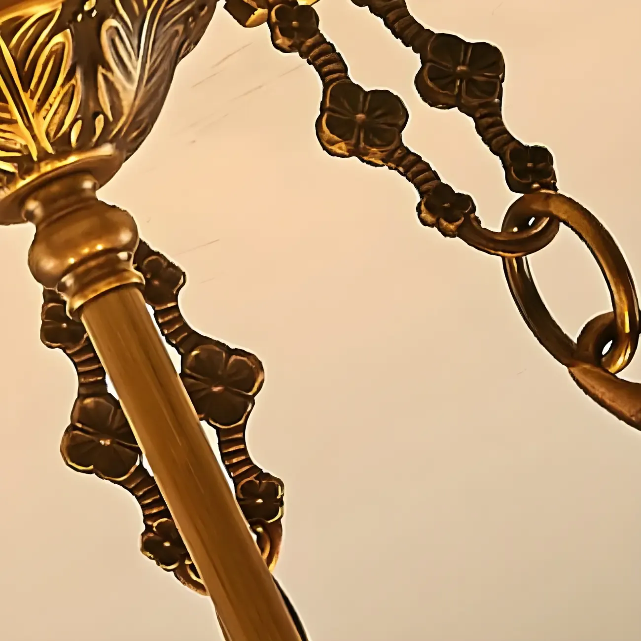 Luxurious Gold Alabaster Cylindrical Chandelier Image - 13