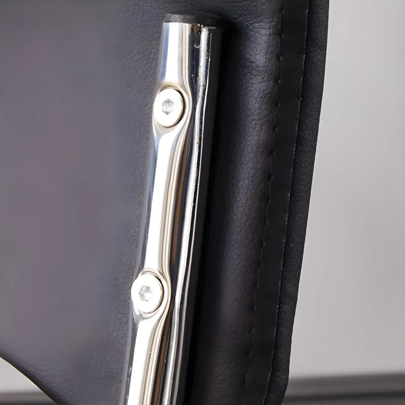 Modern Black Steel Leather Upholstered Office Chair Image - 16