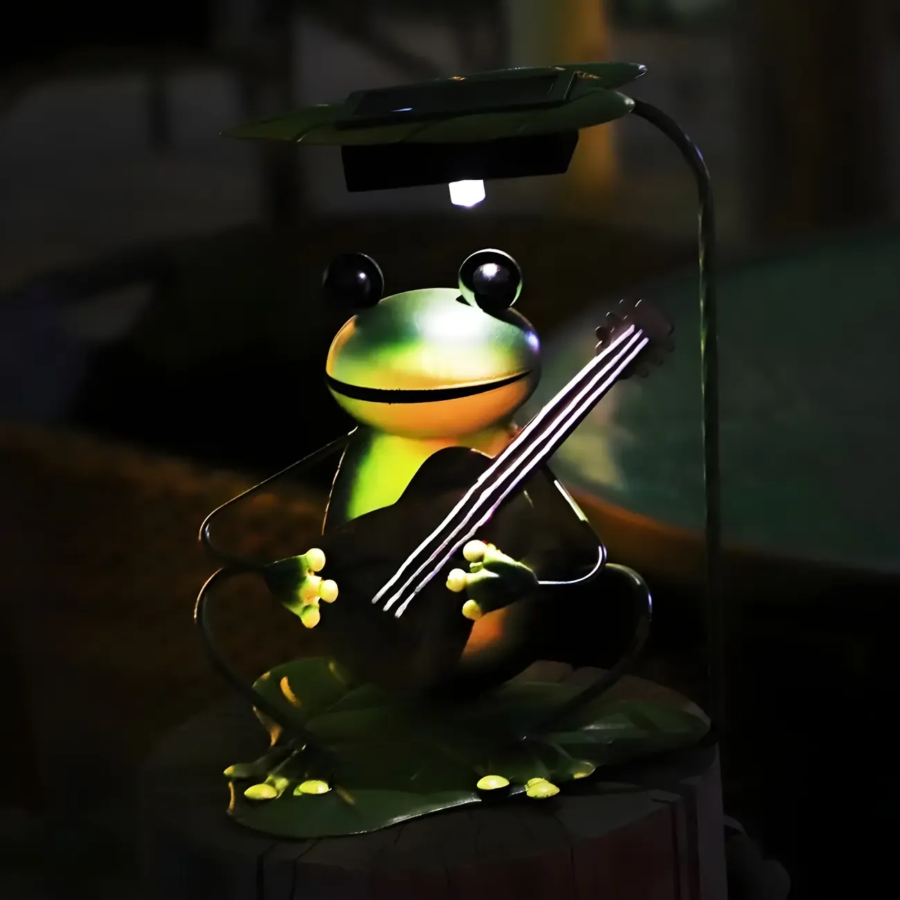 Solar Metal Quirky Frog Musician Landscape Lighting Image - 4