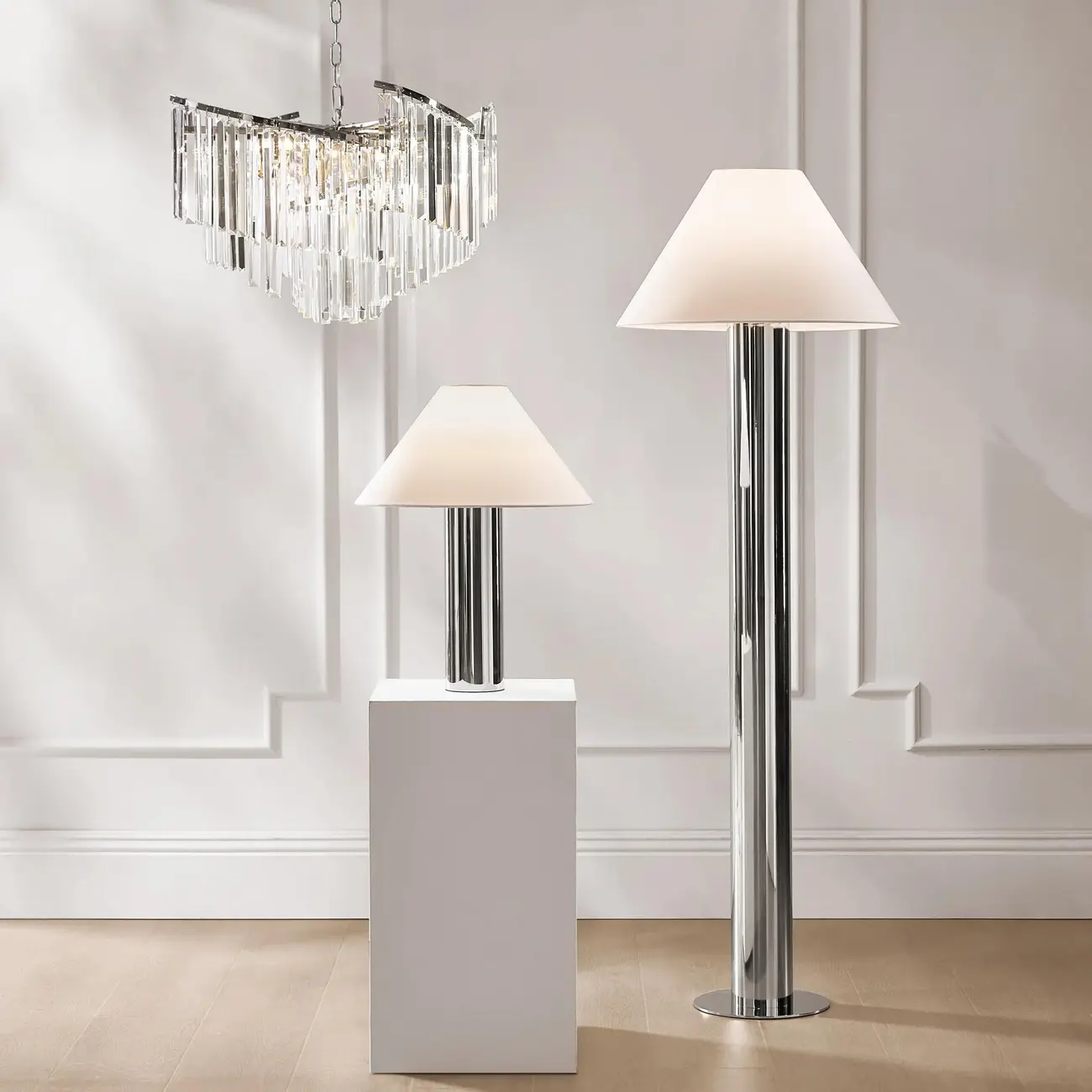 Modern Luxury Spiral-Shaped Clear Crystal Chandelier Image - 3 | homeyfad