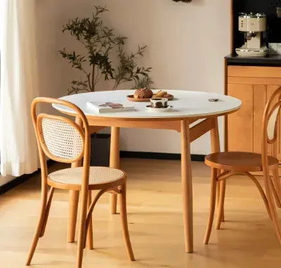 dining room chairs for a round table
