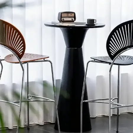 Pedestal Round Bar Table
