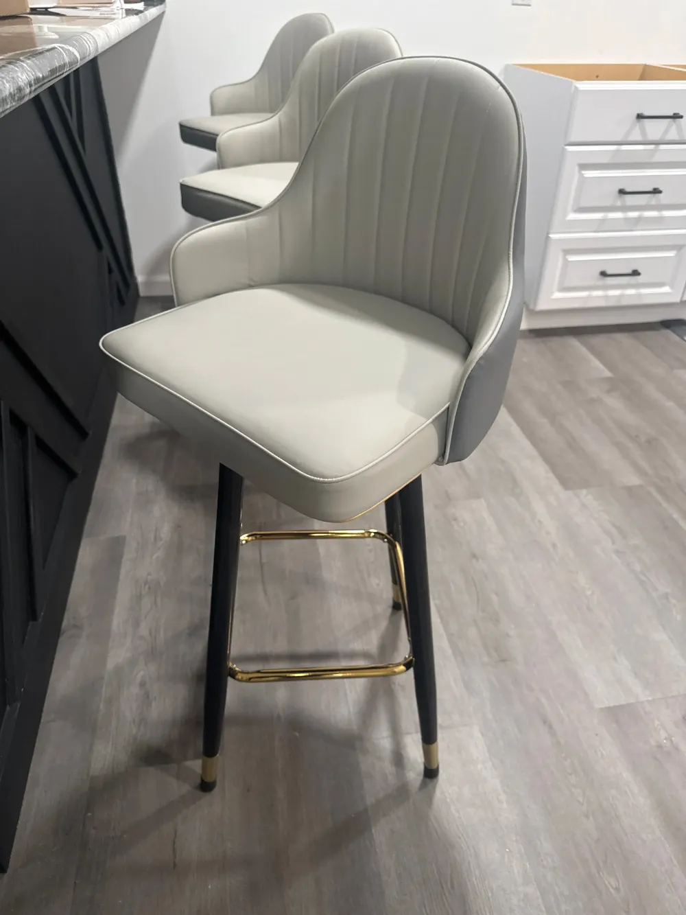 Leather bar stool customer review