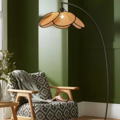arc floor lamp with rattan shade