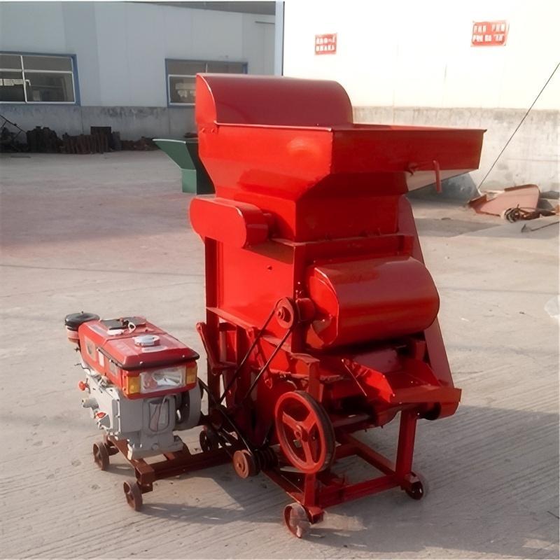 Peanut shelling machine