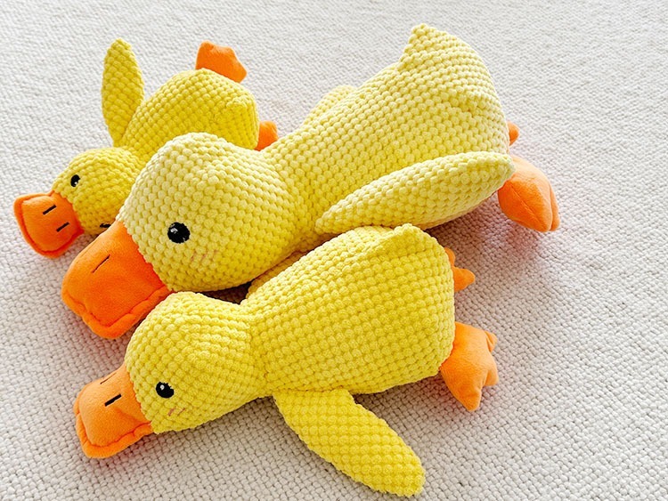 Plush Squeaky Chewing Dog Toy Charge Duck 3 Size 3 Colors Carrot
