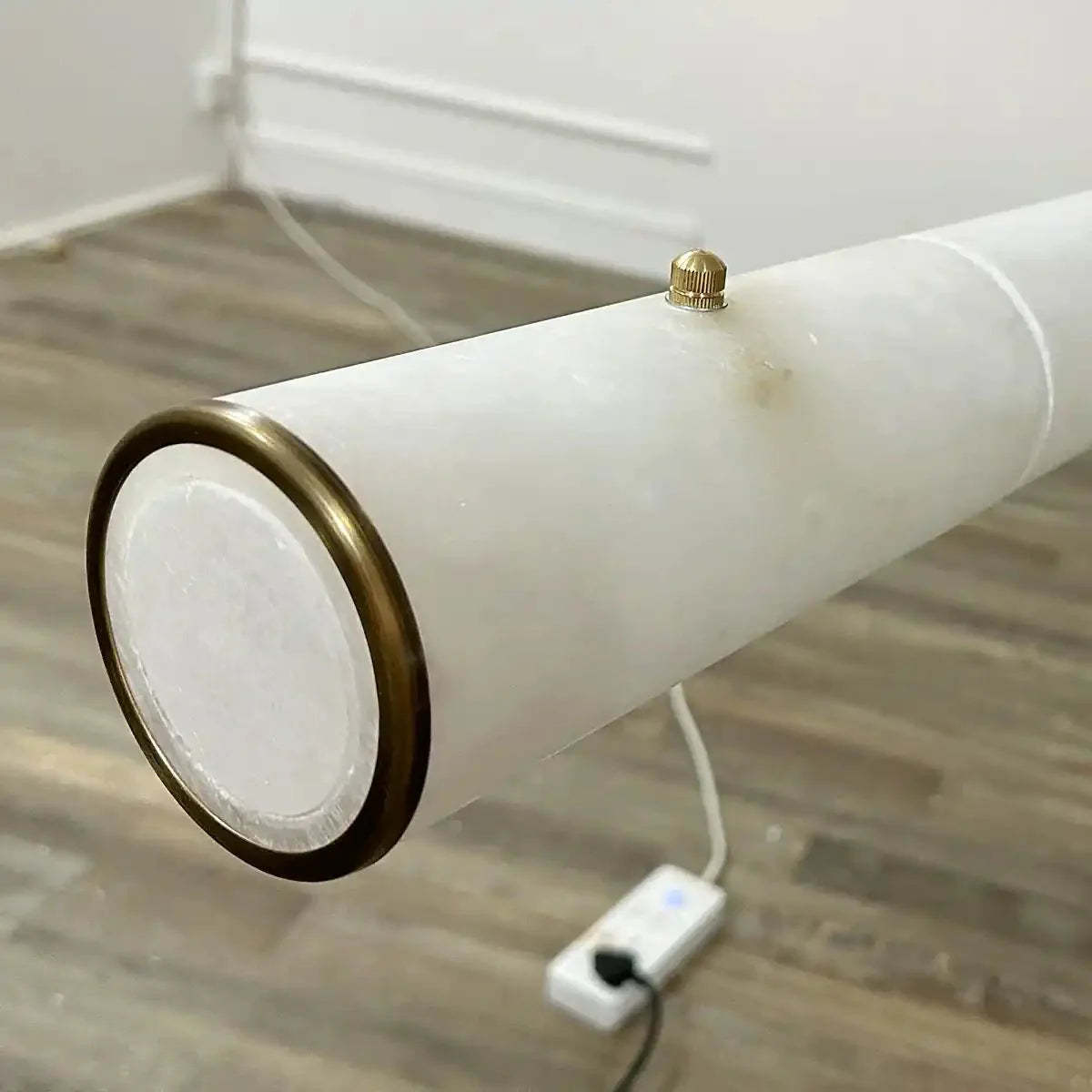 Alabaster Magnificence Art Linear Chandelier - winglightingus