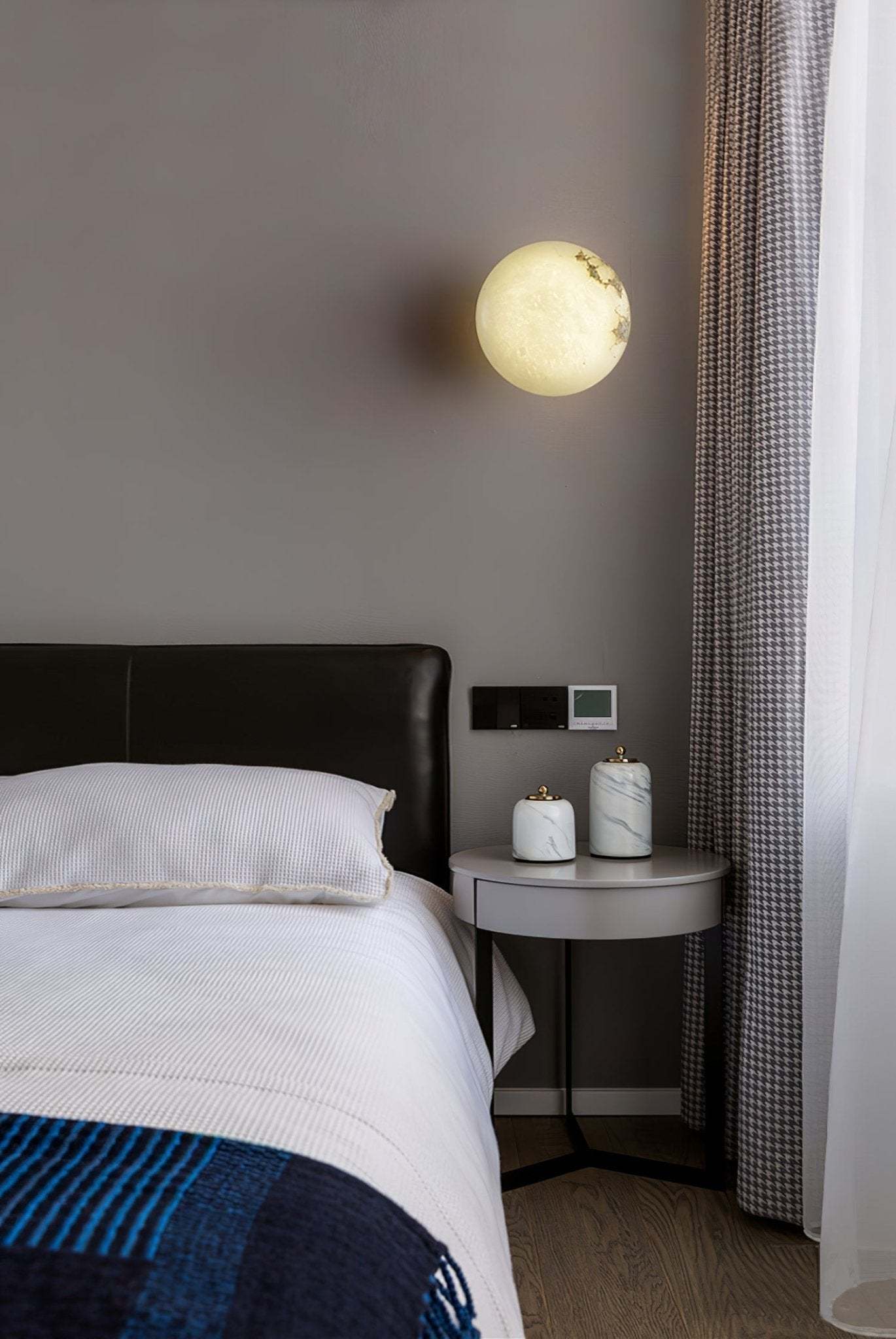 Alabaster Oval Ceiling Lamp - ∅ 7.9″ x H 3.9″Brass & WhiteWarm Lightwinglightingus