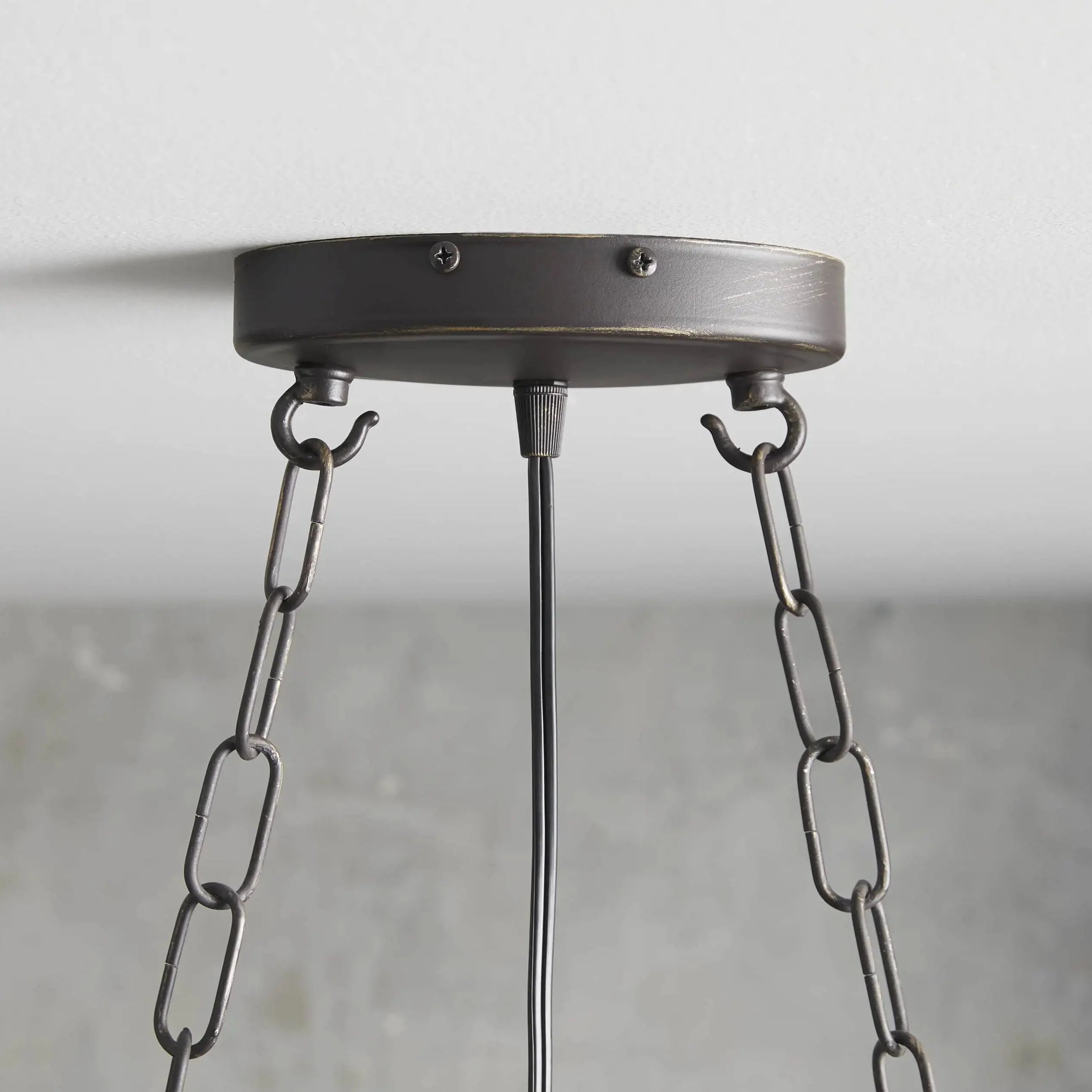 https://cdn.shopify.com/s/files/1/0618/9567/1984/files/fanci-la-cage-rectangular-chandelier-7-light-7.webp?v=1765944692
