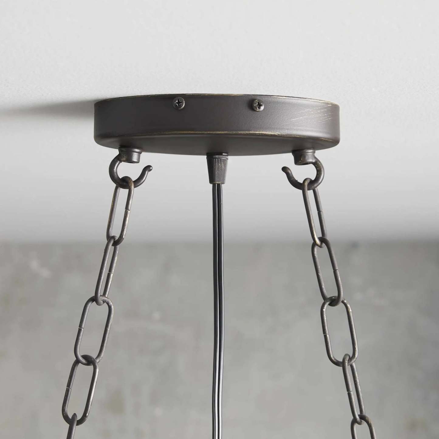 https://cdn.shopify.com/s/files/1/0618/9567/1984/files/fanci-la-cage-rectangular-chandelier-7-light-7.webp?v=1765944692