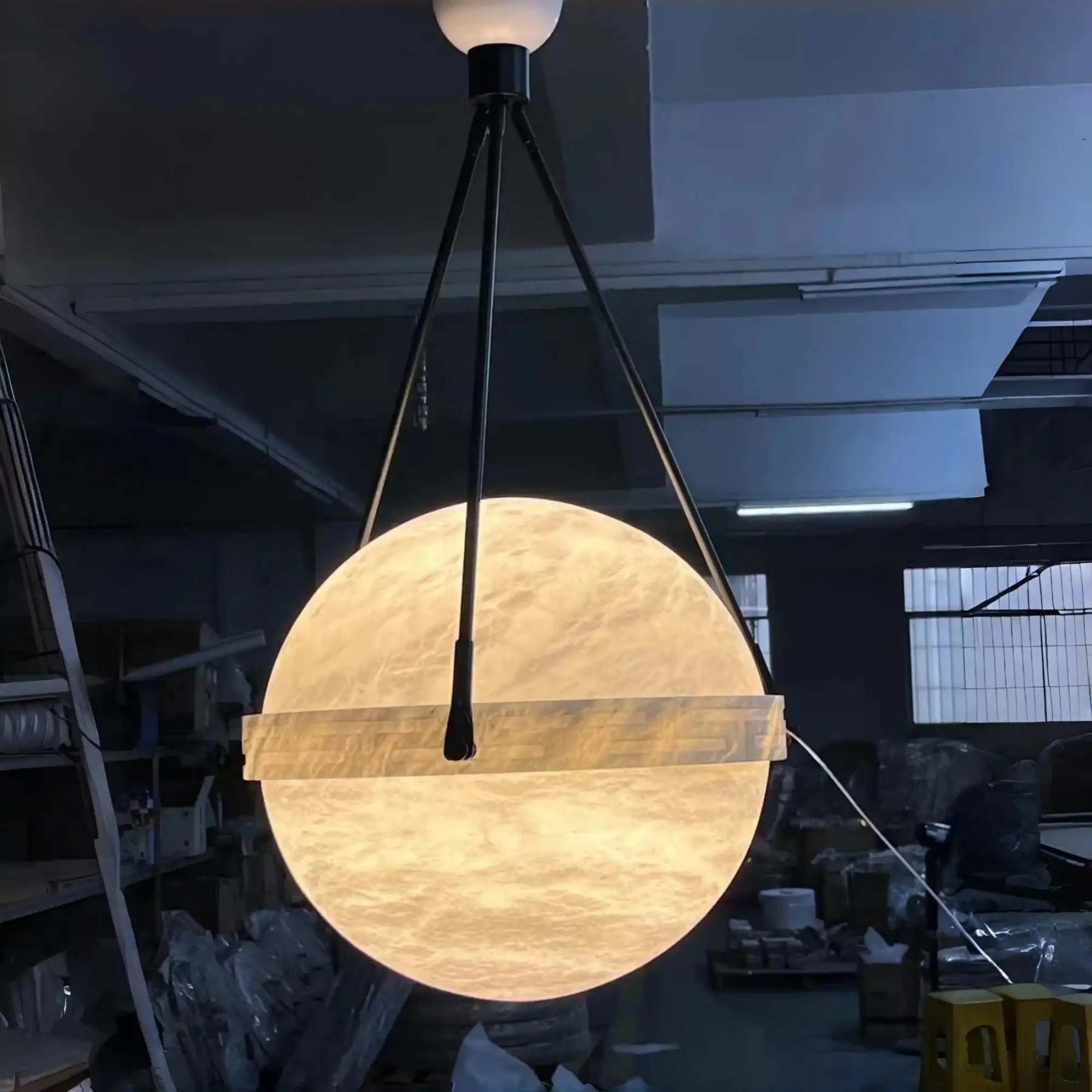 Modern Alabaster Globe Pendant Light - winglightingus