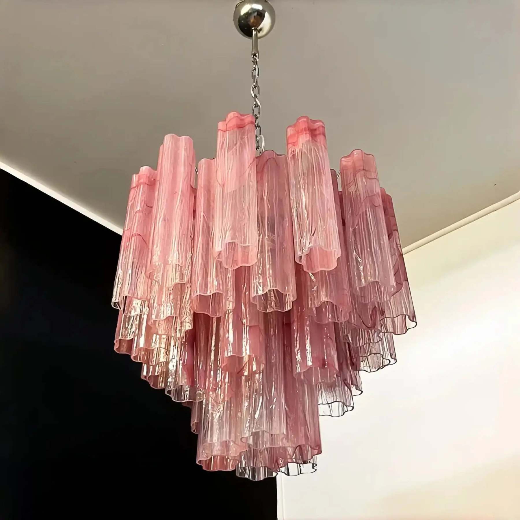 Murano Chandelier – 48 tubes – Alabaster Pink - winglightingus