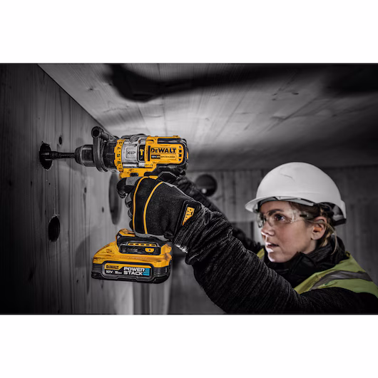 Wiertarko-wkrętarka udarowa XRP 18 V z technologią FLEXVOLT ADVANTAGE – 2 x 5 Ah akumulator POWERSTACK