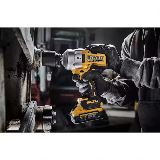 18V XR Brushless 1/2" High Torque Impact Wrench - 2 X POWERSTACK 5AH