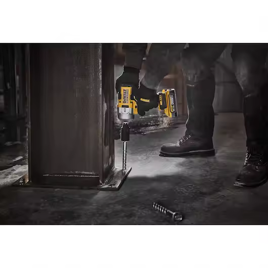 18V XR Brushless 1/2" High Torque Impact Wrench - 2 X POWERSTACK 5AH