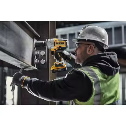 18V XR Brushless 1/2" High Torque Impact Wrench - 2 X POWERSTACK 5AH