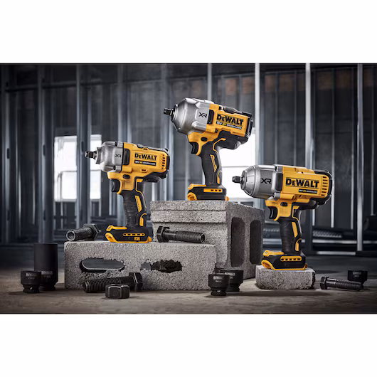 18V XR Brushless 1/2" High Torque Impact Wrench - 2 X POWERSTACK 5AH