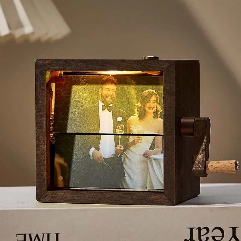Personalized Photo Flip Book Frame Animation Machine Mechanical Hand-cranked Photo Album with Light Black Walnut Photo Cube Frame Creative Gift