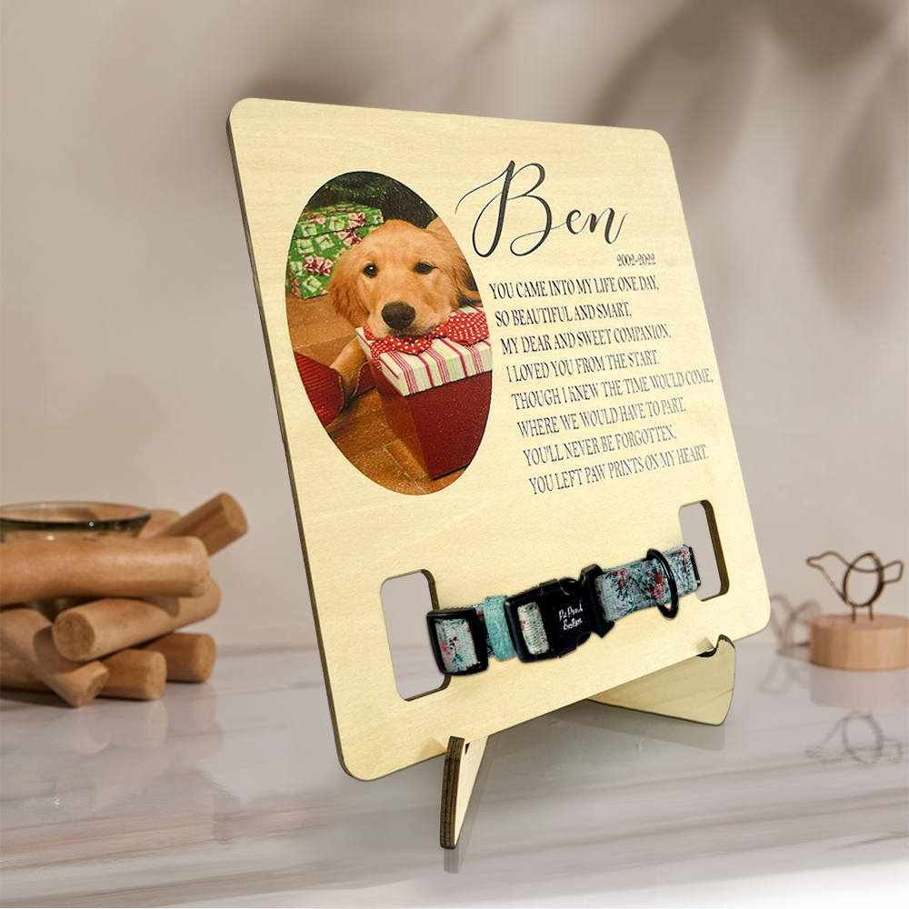 Personalized Wooden Pet Memorial Collar Stand for Pet Lover - Myphotowallet