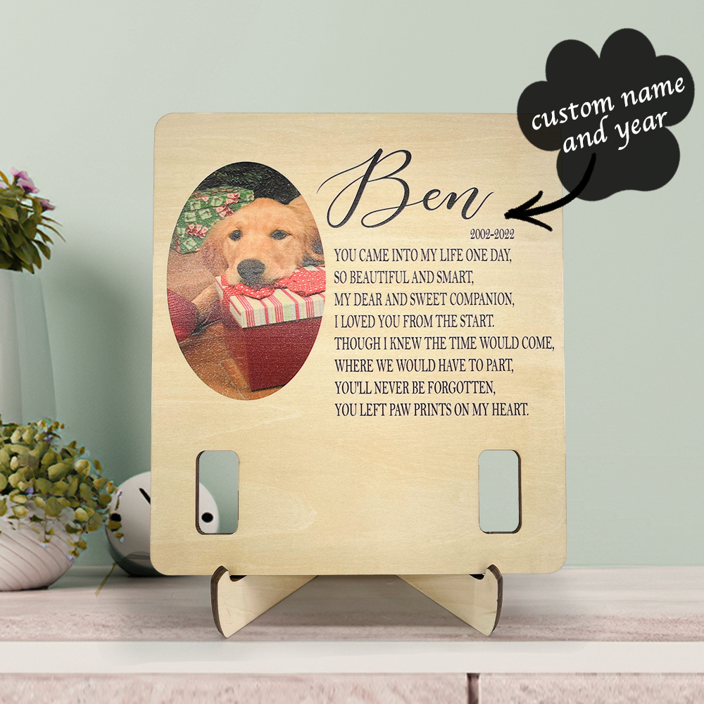 Personalized Wooden Pet Memorial Collar Stand for Pet Lover - Myphotowallet