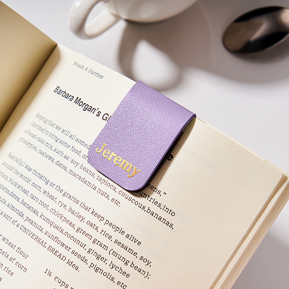 Personalized Minimalist Magnetic Leather Bookmark with Engraved Name Birthday Graduation Gift for Book Lovers Bookworm