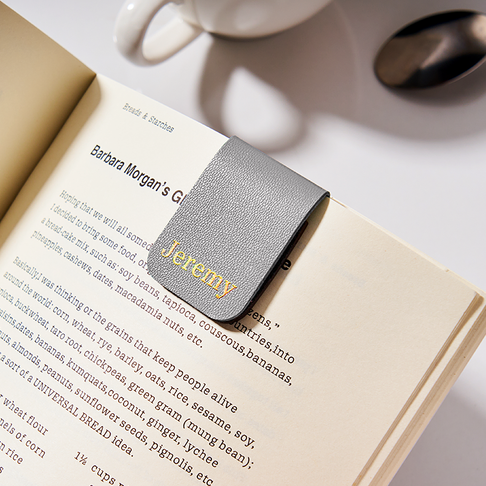 Personalized Minimalist Magnetic Leather Bookmark with Engraved Name Birthday Graduation Gift for Book Lovers Bookworm