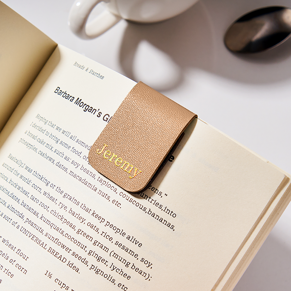 Personalized Minimalist Magnetic Leather Bookmark with Engraved Name Birthday Graduation Gift for Book Lovers Bookworm