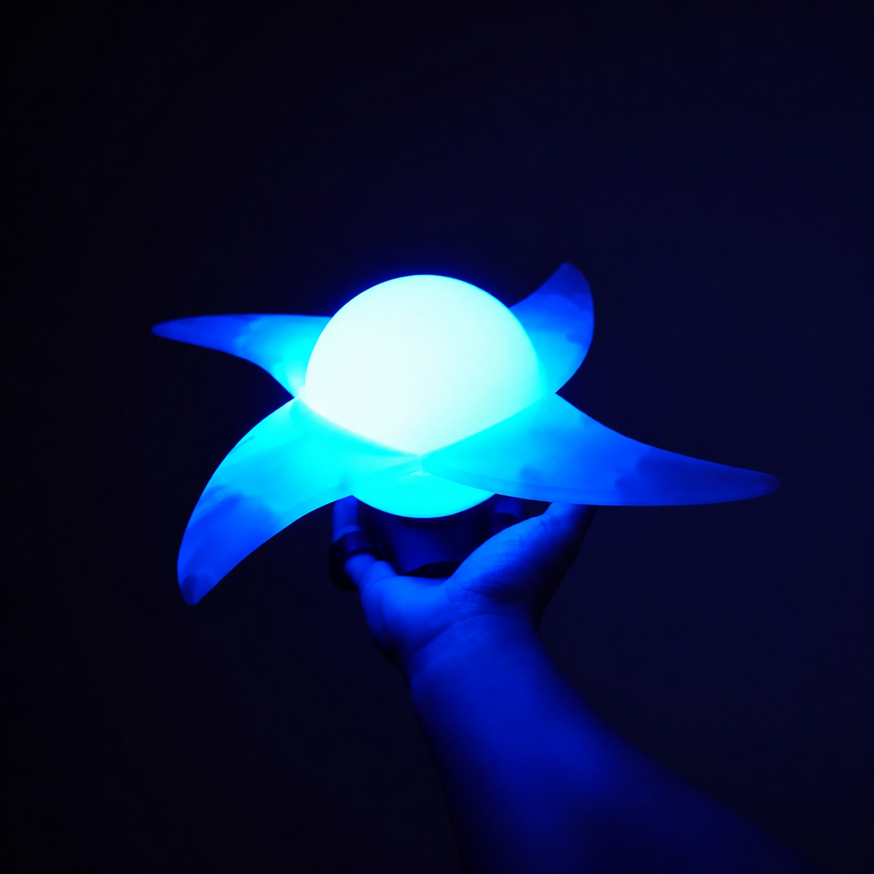 Glowing Whirlwind Energy Blade – Dynamic 7-Color LED Spinning Cosplay Accessory & Toy