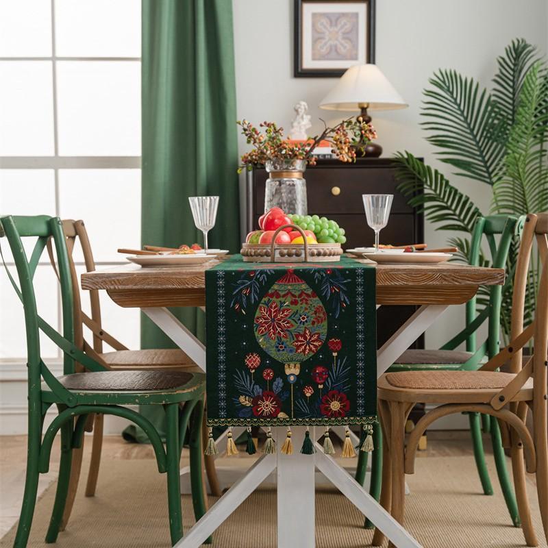 Christmas Snowman Jacquard Table Runner with Fringe, Polyester Tasseled Tablecloth for Dining, Buffet, Fireplace Mantle Scarf