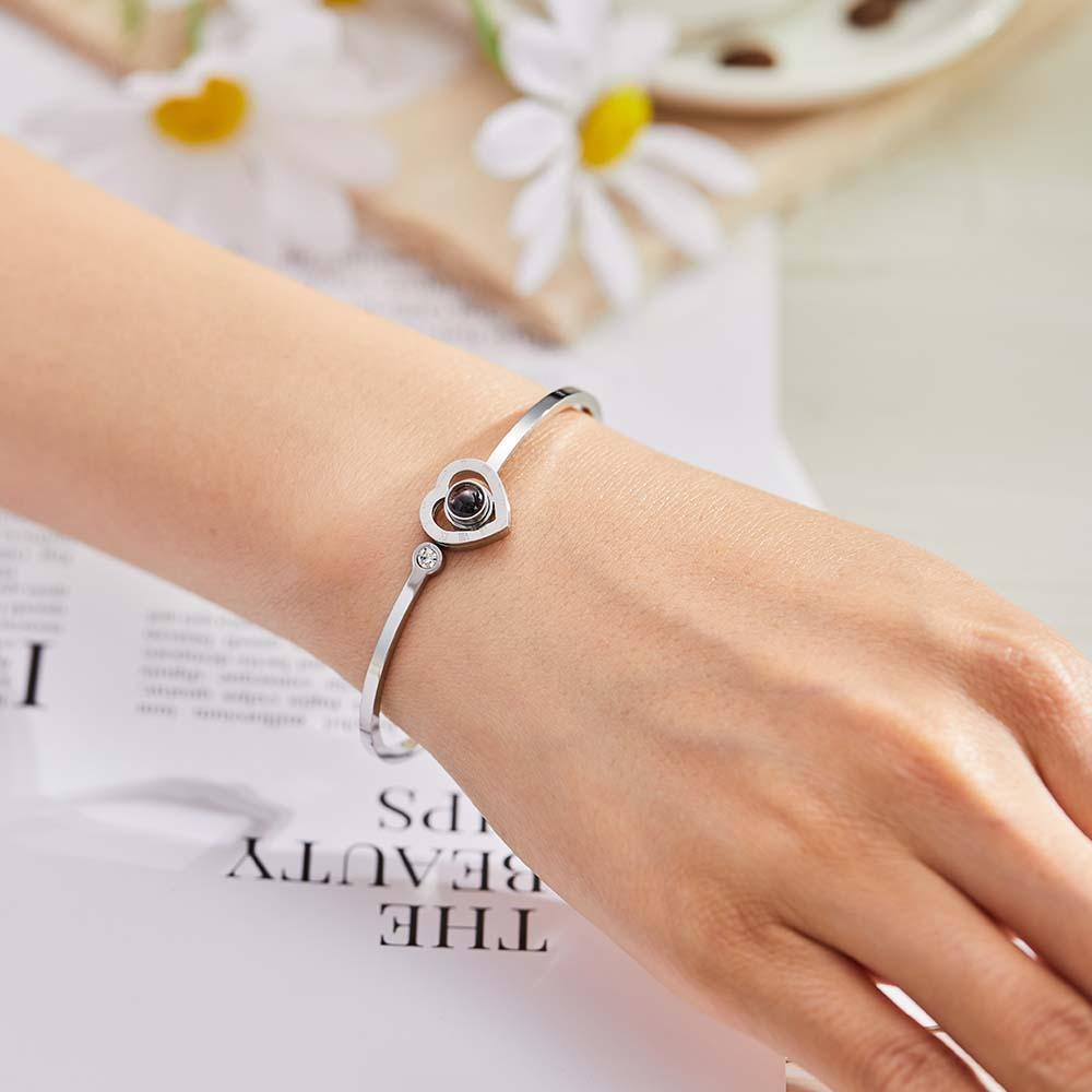 Personalized Photo Projection Heart-Shaped Bracelet Round Free Adjustment Bracelet for Her - Myphotowallet