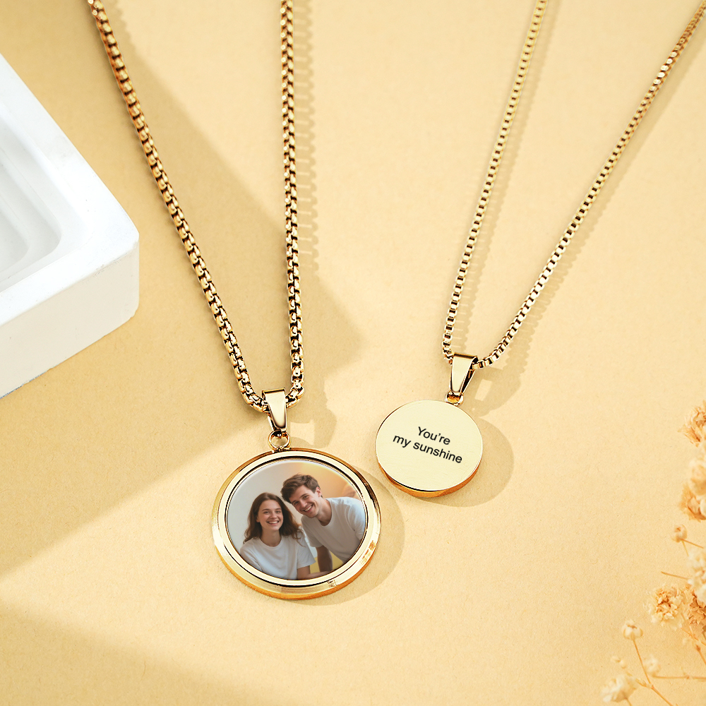 Custom Photo Reveal Necklace Personalized Temperature-Activated Photo Locket Gift Custom Heat-Sensitive Photo Necklace Gifts for Her