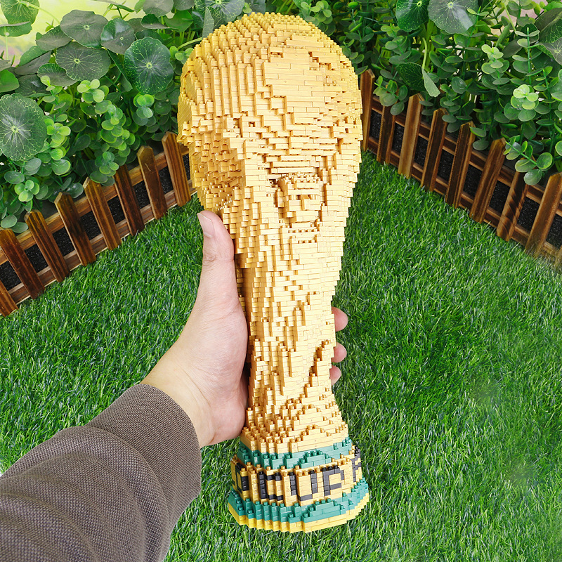 Block Building Golden Trophy Model Kit – DIY Pixel Brick Championship Cup Decor, Creative Desktop Display Gift for Sports Fans