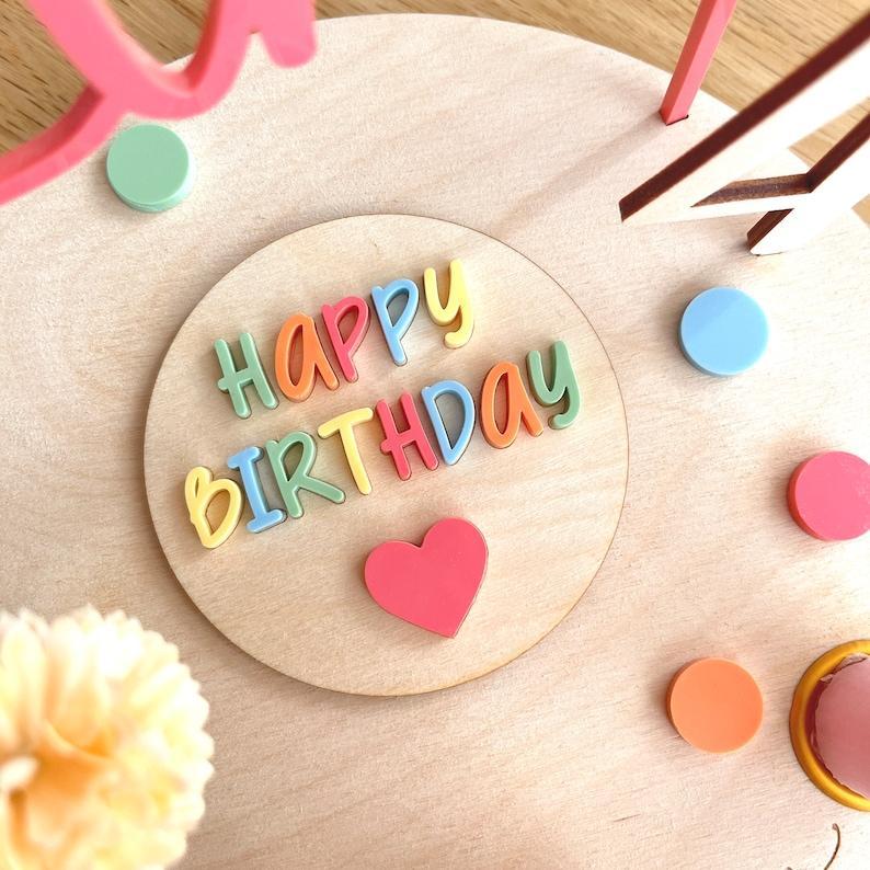 Personalized birthday plate colorful with vase and candle, candle plate, birthday board, birthday table, birthday wreath