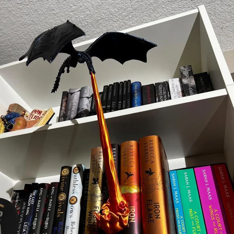 Dragon Flame Book Nook, 3D Flying Dragon Flame Book Nook,Flying Dragon Bookshelf Decoration, Dragon Statue Ornament Book Nook,Gothic Dragon Halloween Bookshelf Decor (2PCS)