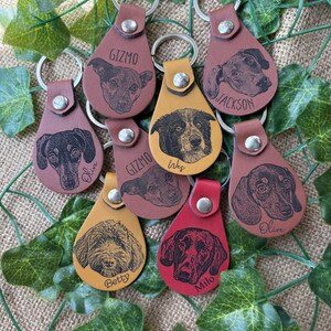 Engraved Pet Portrait Keyring: Custom Faux Leather Dog Dad Dog Mum Gift - 