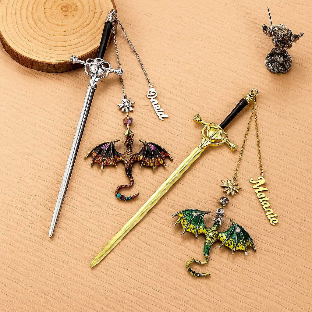 Personalisiertes Lesezeichen Mit Drachenschwert – Personalisierter Name, Fantasy-anhänger Mit Geflügeltem Drachen, Metall, Geschenk Für Buchliebhaber - 