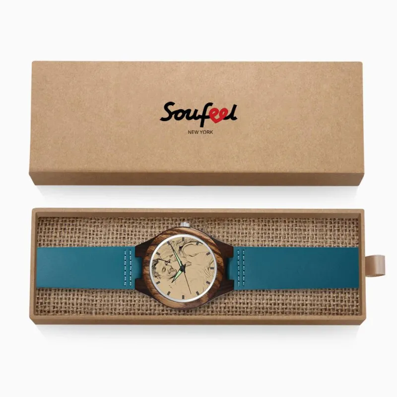 Damenuhr Aus Holz Mit Fotogravur, Blaues Lederarmband – Sandelholz -
