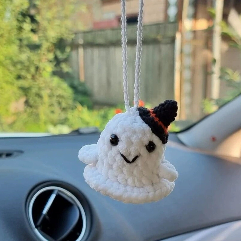 Gehäkelter Fledermaus-autoanhänger: Halloween-rückspiegel-dekoration - 
