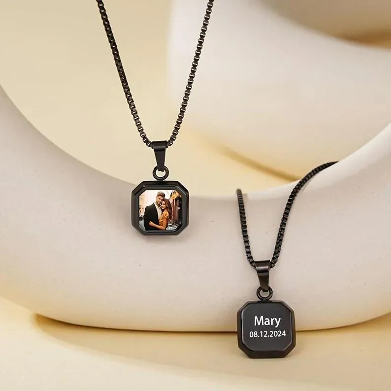 Mother's Day Gifts Custom Photo Hidden Heart Magic Necklace Personalized Cold Concealed Photo Necklace Heat Reveal Picture Necklace Gifts for Her