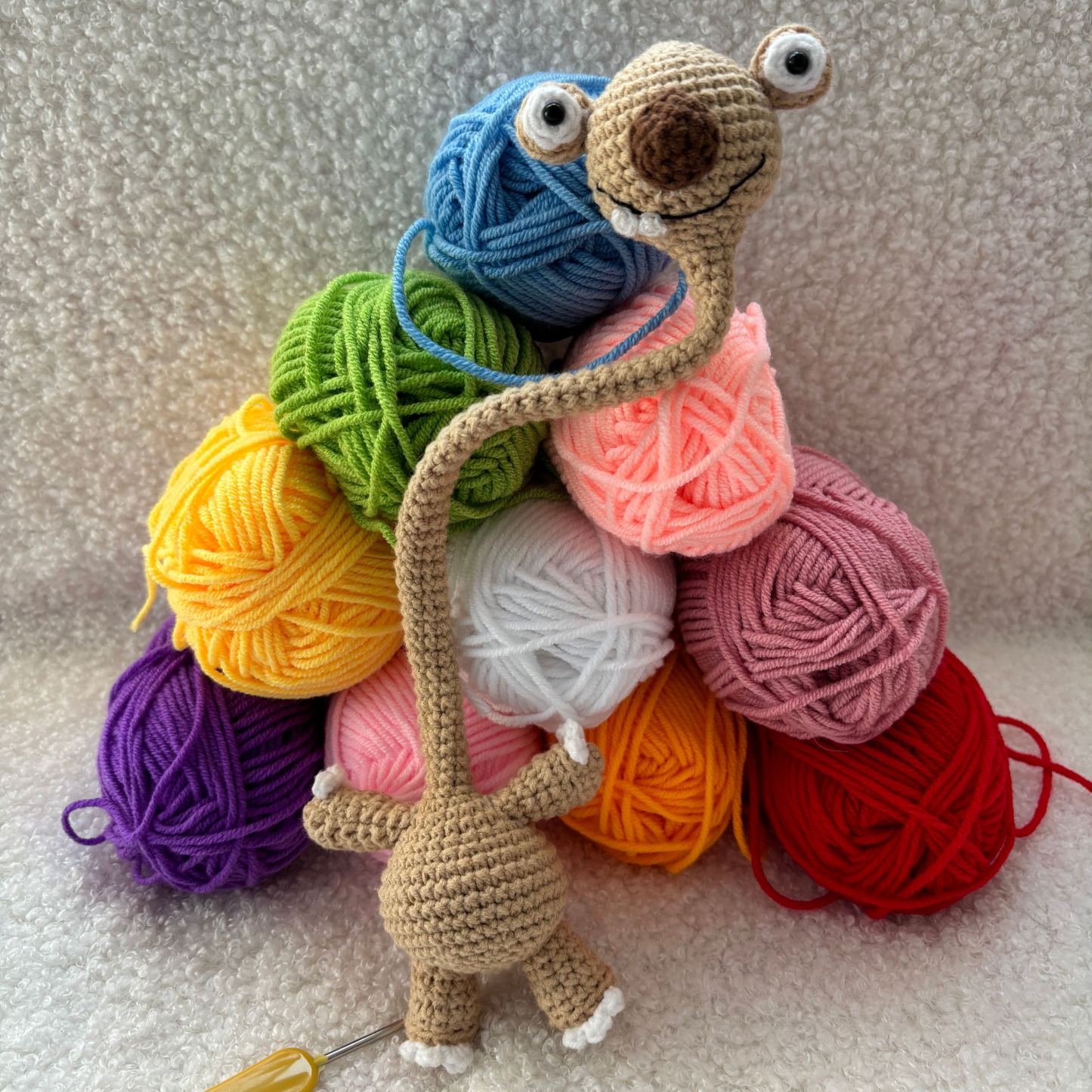 Handmade Crochet Prehistoric Sloth Bag Charm Funny Long Neck Sloth Plush Toy Gift for Animal Lovers