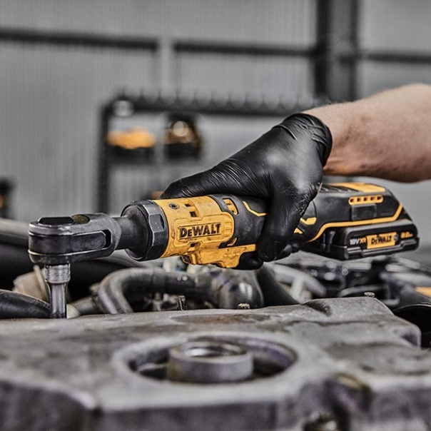 DEWALT 18 V bezszczotkowa osłona klucza grzechotkowego 3/8" DCF513N-XJ