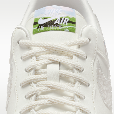 나이키 에어 포스 1 '07 SE 'LNY'