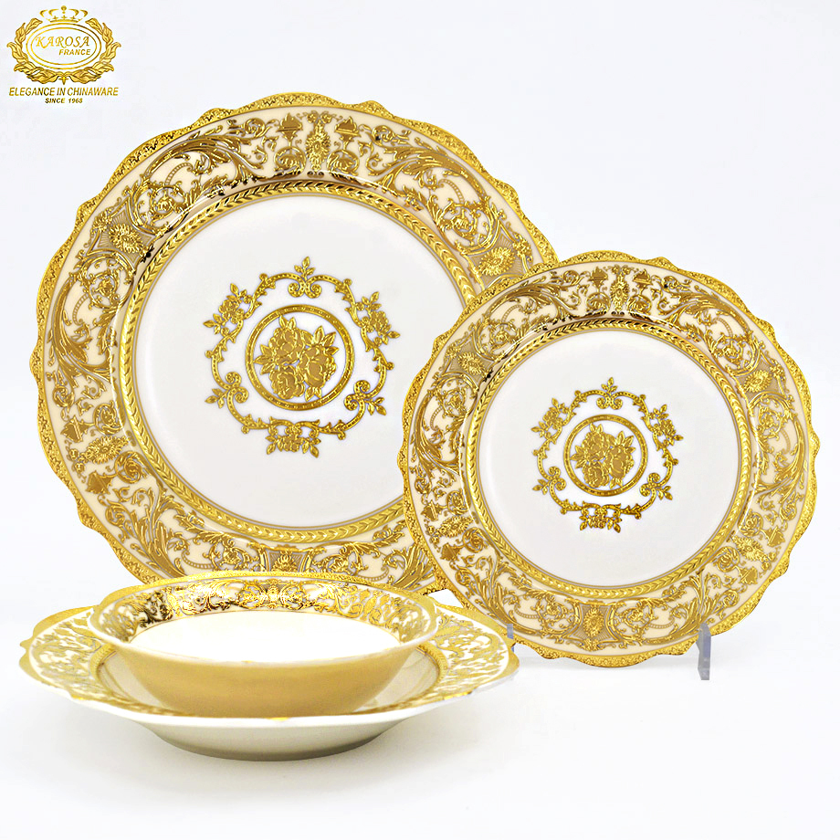 Luxury 24pcs Designer Royal Porcelain Dinner Set Bone China Ceramic Manufacturer Luxury Gold Dinnerware Set for 6 person 