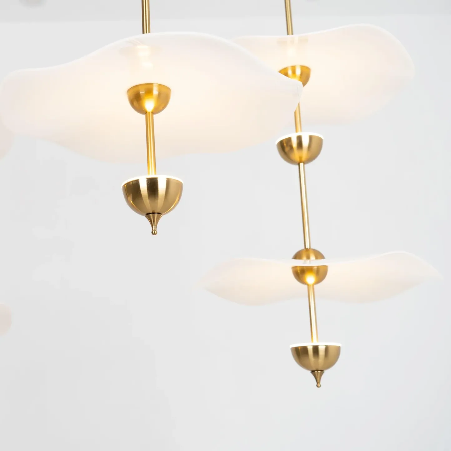 Carins Luce a Sospensione Moderna in Metallo Dorato e Acrilico Camera da Letto Soggiorno