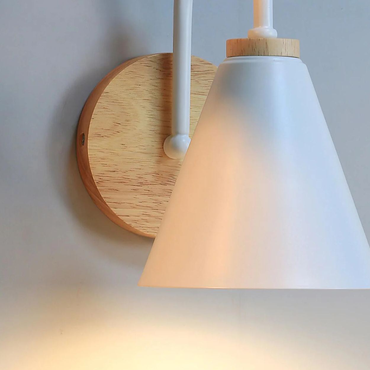 Ozawa Minimalism White Metal Wood Wall Lamp Dining Room Bedroom