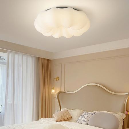 Quinn Moderno Bianco Nuvola Metallo Polietilene Plafoniera Camera da letto Sala da pranzo