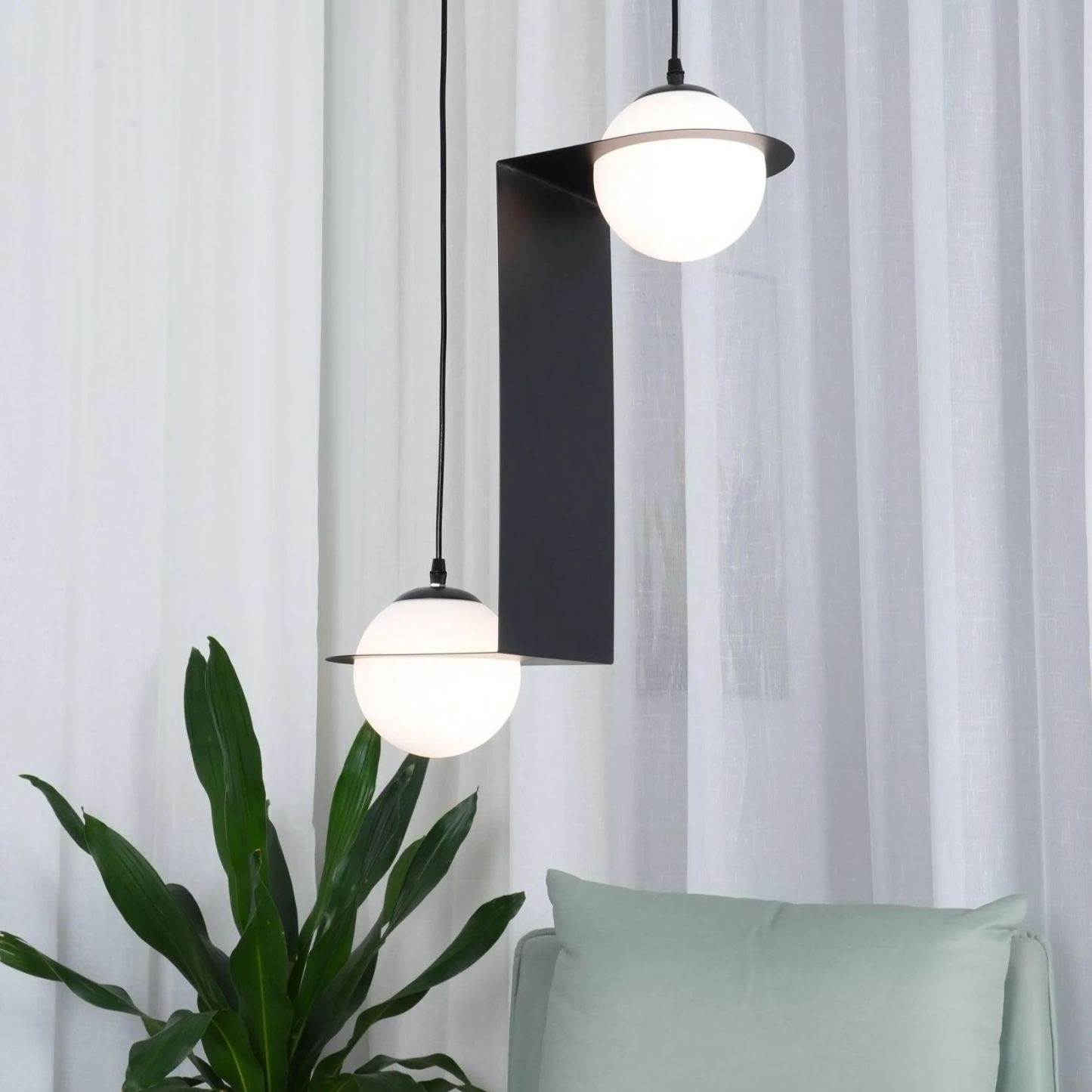 Orr Minimalismo Nero Metallo Vetro Lampada a sospensione Camera da letto Soggiorno