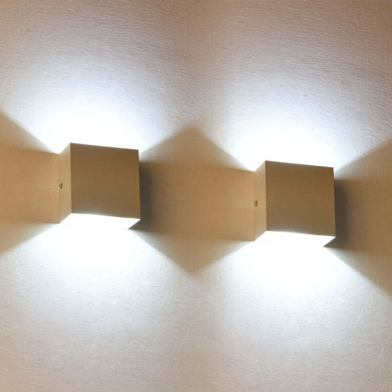 Orr Applique da Esterni Nero/Bianco Quadrato Regolabile Moderno LED Corridoio/Giardino